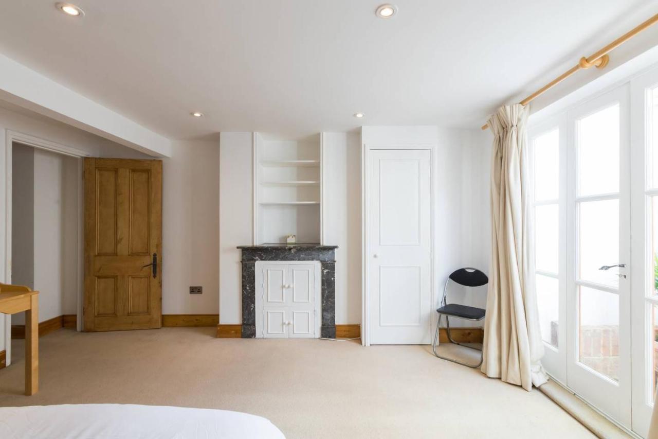 Casa de Férias Fabulous 4-bed House In Fulham With Garden! Londres