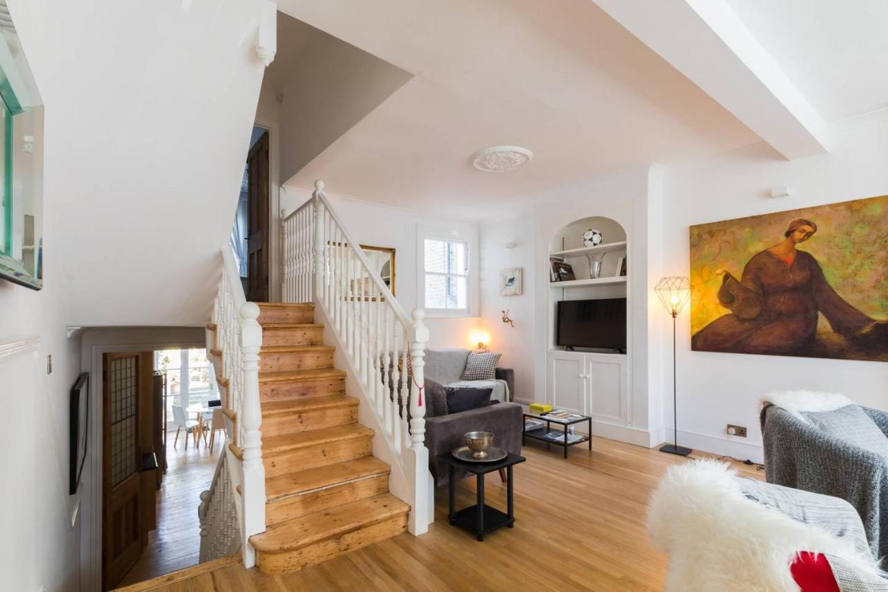 Fabulous 4-bed House In Fulham With Garden! Casa de Férias *