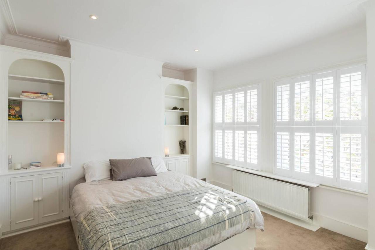 Fabulous 4-bed House In Fulham With Garden! Casa de Férias Londres