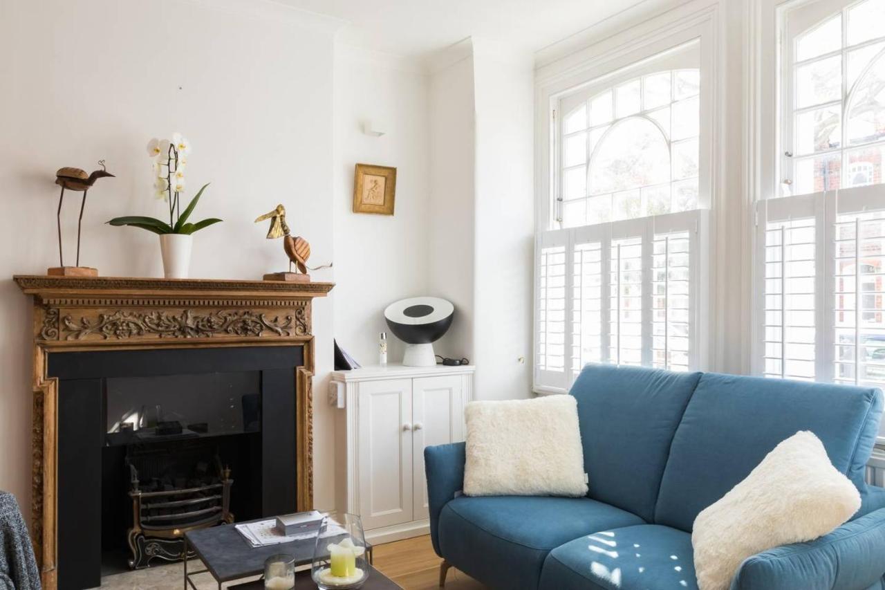 Casa de Férias Fabulous 4-bed House In Fulham With Garden! *